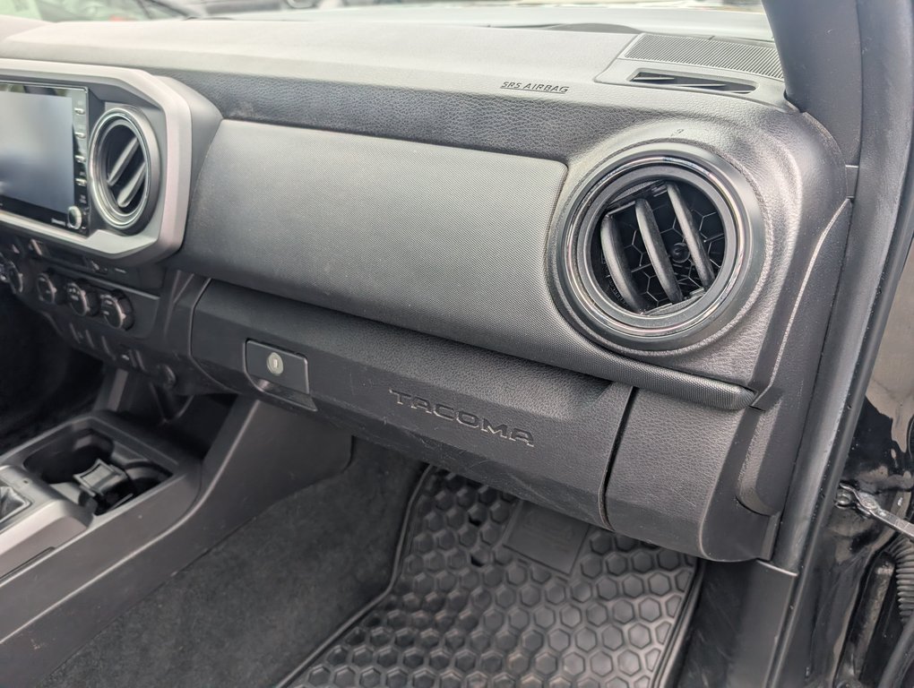 Toyota Tacoma TRD OFF ROAD, 4X4, GARANTIE JUSQU EN 2028, 2023 à Magog, Québec - 10 - w1024h768px