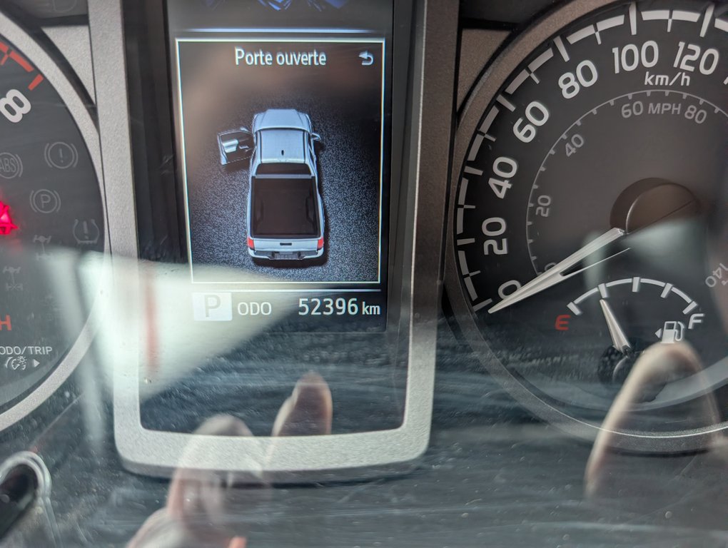 Toyota Tacoma TRD OFF ROAD, 4X4, GARANTIE JUSQU EN 2028, 2023 à Magog, Québec - 23 - w1024h768px