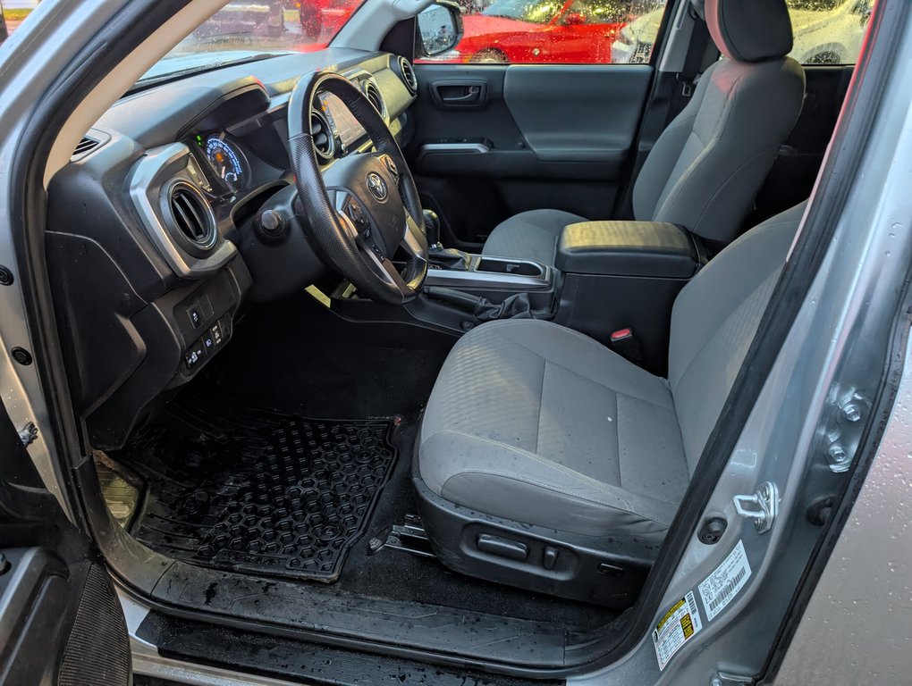 2023 Toyota Tacoma SR5 DOUBLE CAB GARANTIE JUSQU EN 2027, in Magog, Quebec - 12 - w1024h768px