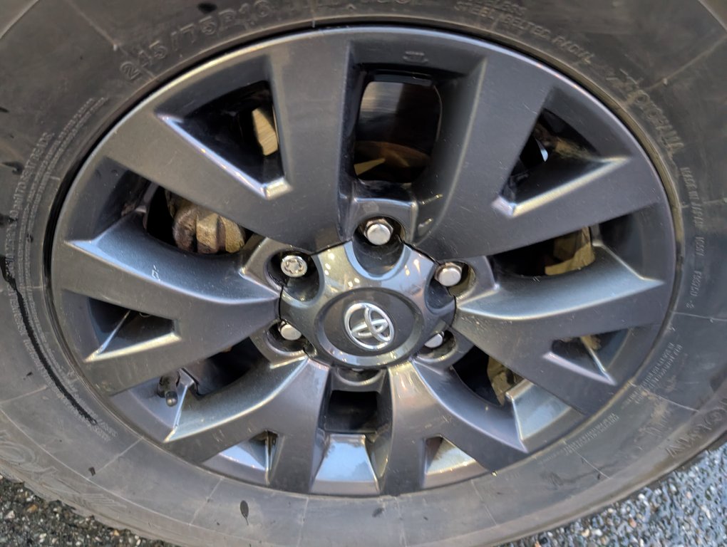 2023 Toyota Tacoma SR5 DOUBLE CAB GARANTIE JUSQU EN 2027, in Magog, Quebec - 23 - w1024h768px