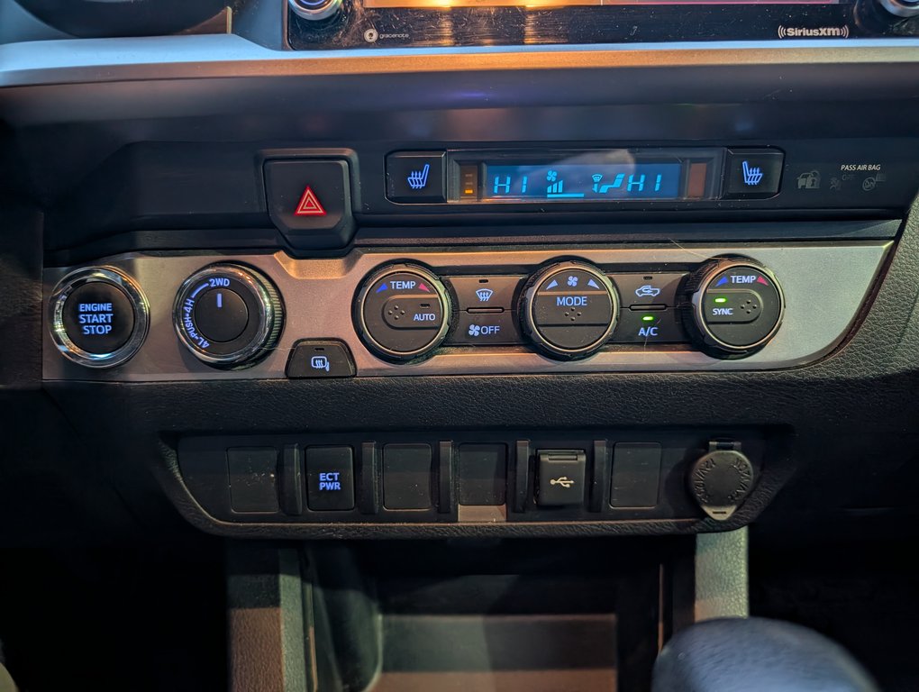 2023 Toyota Tacoma SR5 DOUBLE CAB GARANTIE JUSQU EN 2027, in Magog, Quebec - 17 - w1024h768px