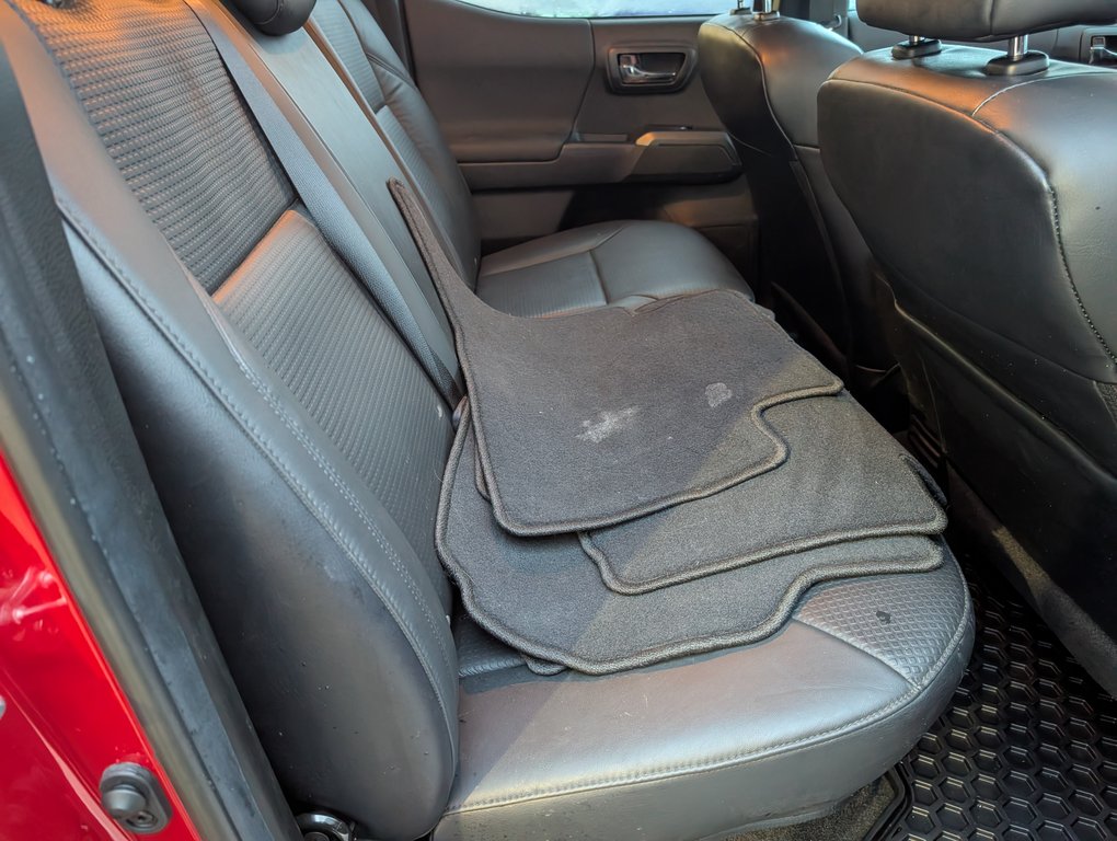 Toyota Tacoma TRD SPORT PREMIUM 2023 à Magog, Québec - 9 - w1024h768px