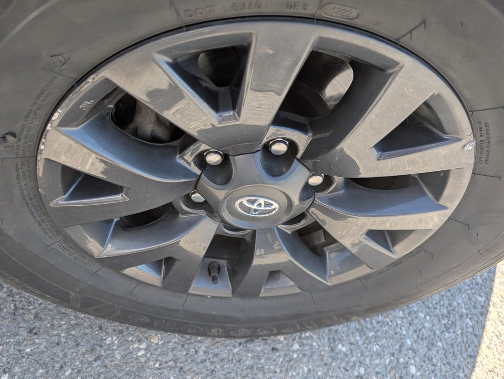 2023 Toyota Tacoma SR5 4X4, in Magog, Quebec - 27 - w1024h768px