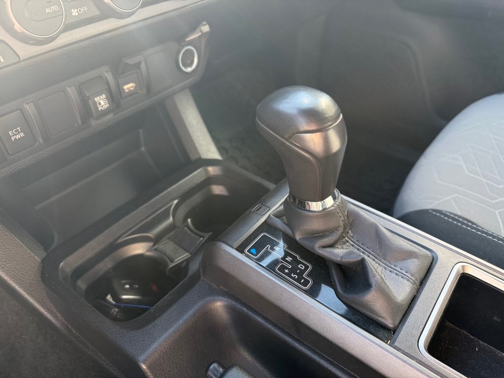 2023 Toyota Tacoma TRD SPORT 4X4 in Magog, Quebec - 18 - w1024h768px