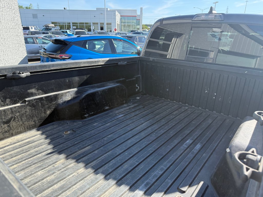 2023 Toyota Tacoma TRD SPORT 4X4 in Magog, Quebec - 8 - w1024h768px