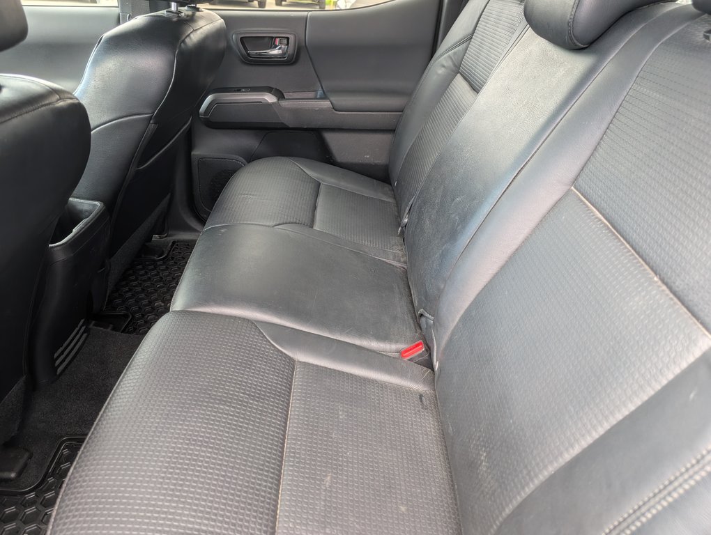 2023 Toyota Tacoma TRD SPORT PREMIUM 4X4, in Magog, Quebec - 11 - w1024h768px