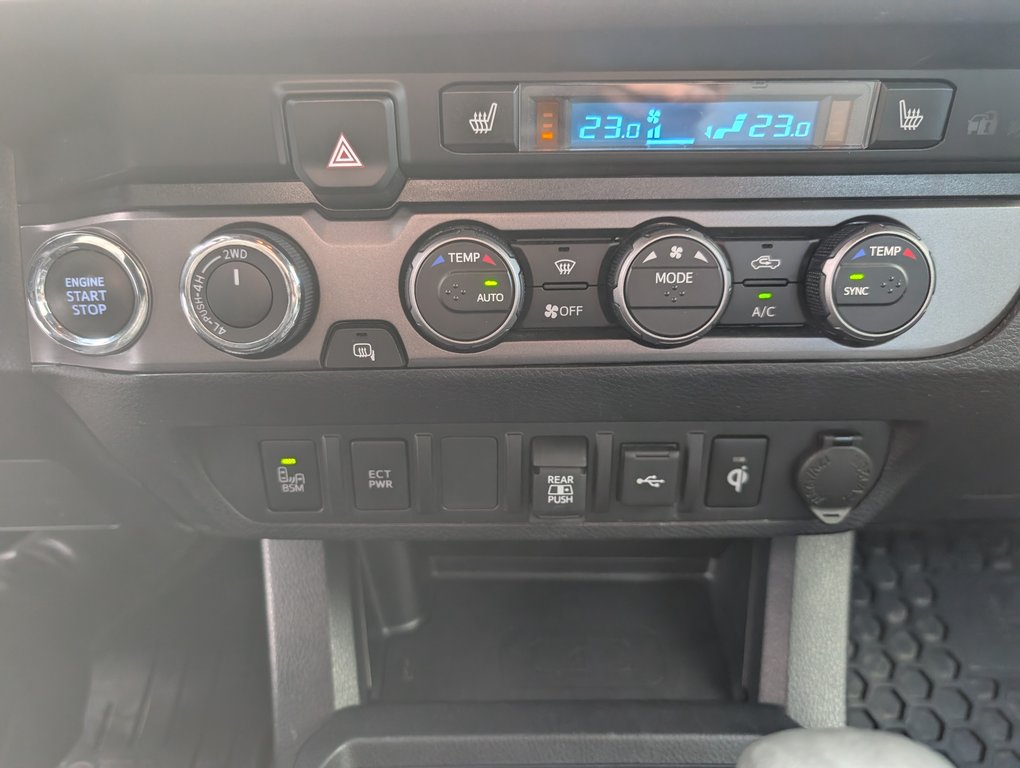 2023 Toyota Tacoma TRD SPORT PREMIUM 4X4 in Magog, Quebec - 18 - w1024h768px