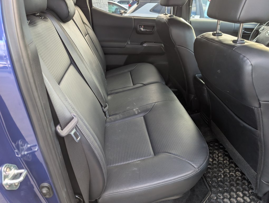 2023 Toyota Tacoma TRD SPORT PREMIUM 4X4 in Magog, Quebec - 9 - w1024h768px