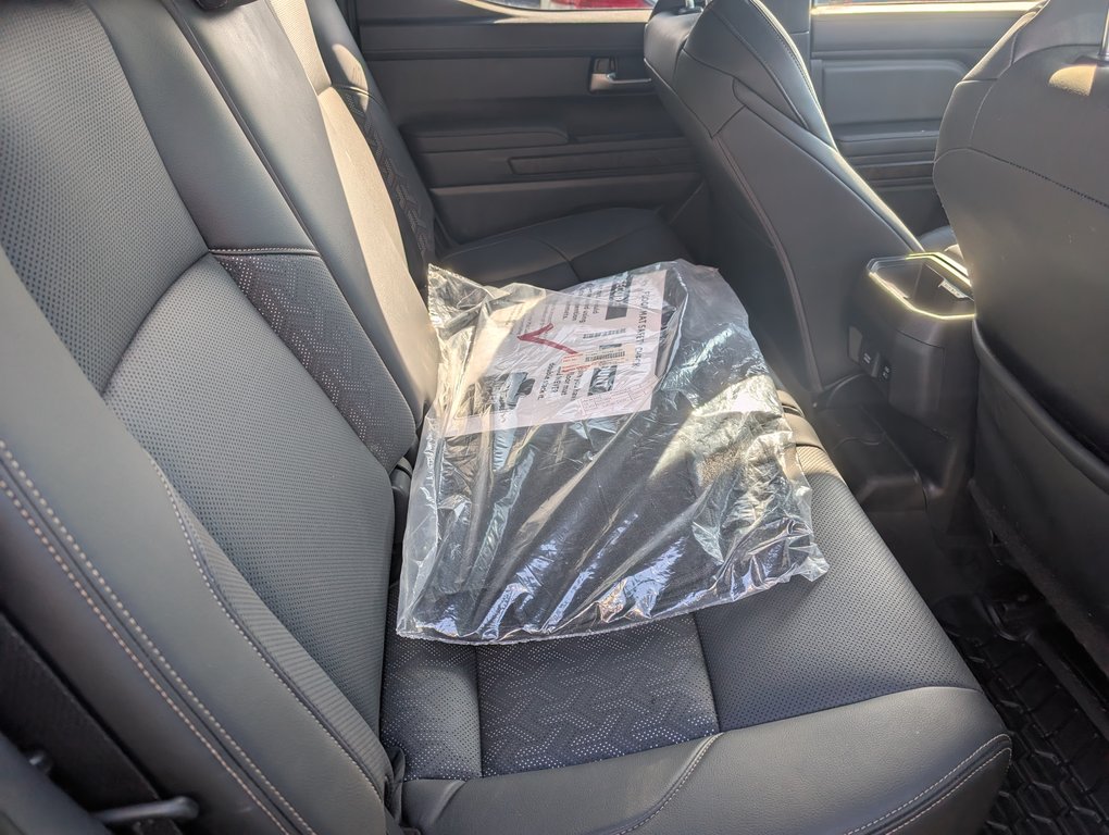 2024 Toyota Tacoma Hybrid LIMITED, 4X4, CUIR, TOIT, in Magog, Quebec - 8 - w1024h768px