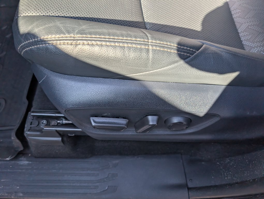 2024 Toyota Tacoma Hybrid LIMITED, 4X4, CUIR, TOIT, in Magog, Quebec - 15 - w1024h768px