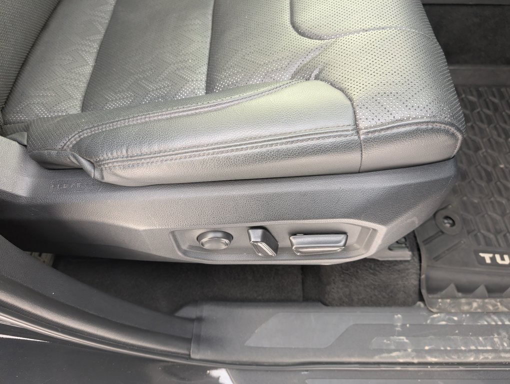 2024 Toyota TUNDRA HYBRID LIMITED, GARANTIE JUSQU EN 2028, in Magog, Quebec - 12 - w1024h768px