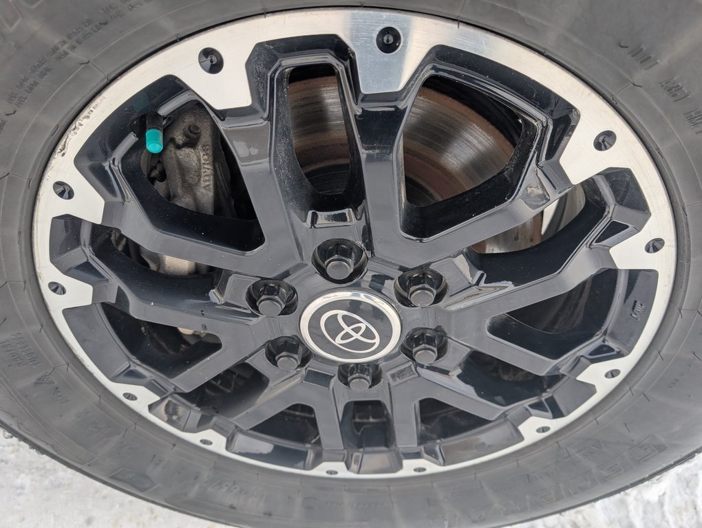 2024 Toyota TUNDRA HYBRID LIMITED, GARANTIE JUSQU EN 2028, in Magog, Quebec - 29 - w1024h768px