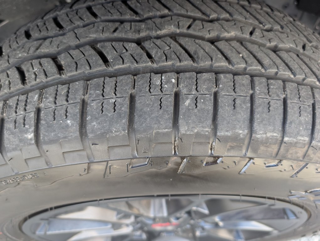 Toyota TUNDRA HYBRID Crewmax Limited 2025 à Magog, Québec - 25 - w1024h768px