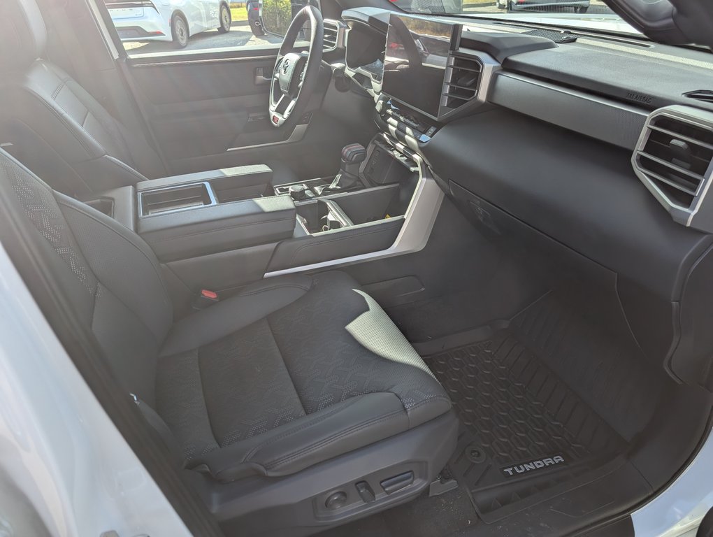 Toyota TUNDRA HYBRID Crewmax Limited 2025 à Magog, Québec - 9 - w1024h768px