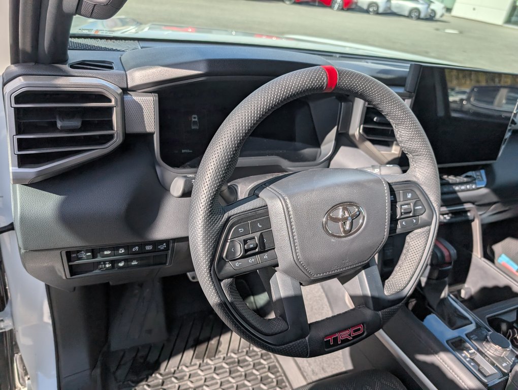 Toyota TUNDRA HYBRID Crewmax Limited 2025 à Magog, Québec - 14 - w1024h768px