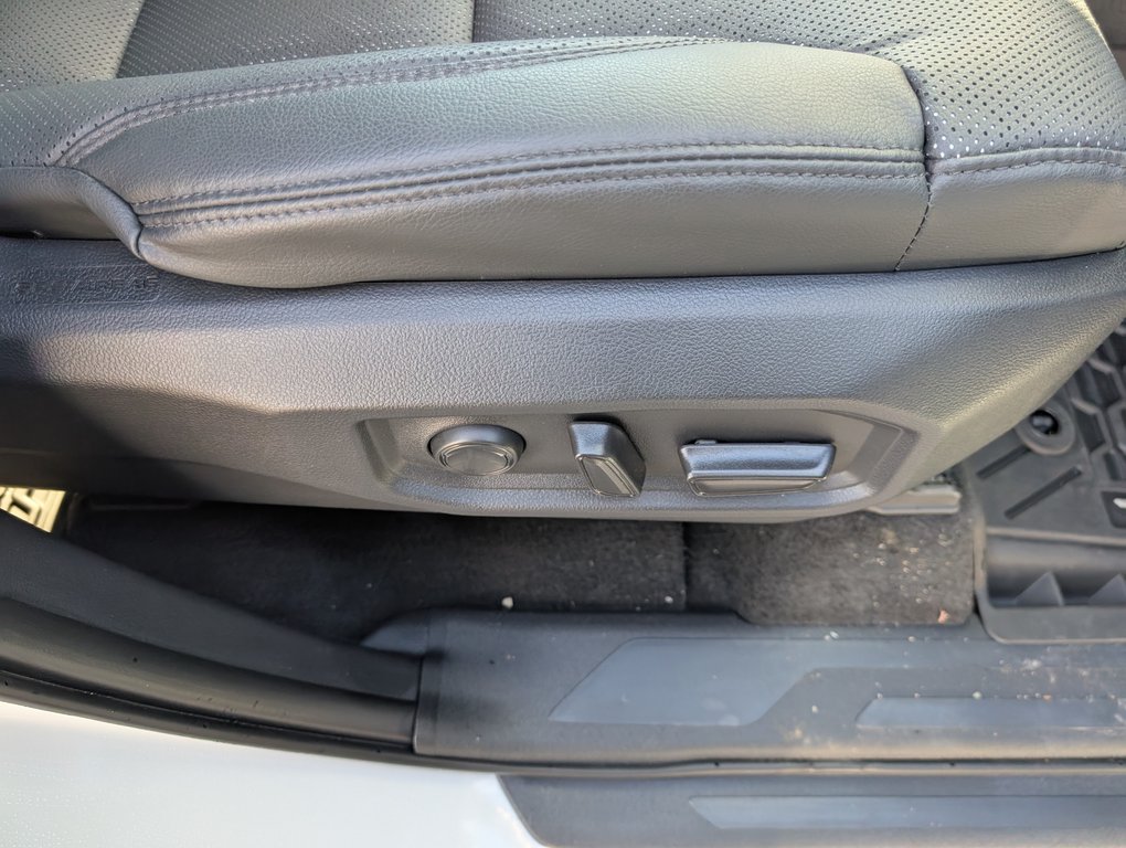 Toyota TUNDRA HYBRID Crewmax Limited 2025 à Magog, Québec - 11 - w1024h768px