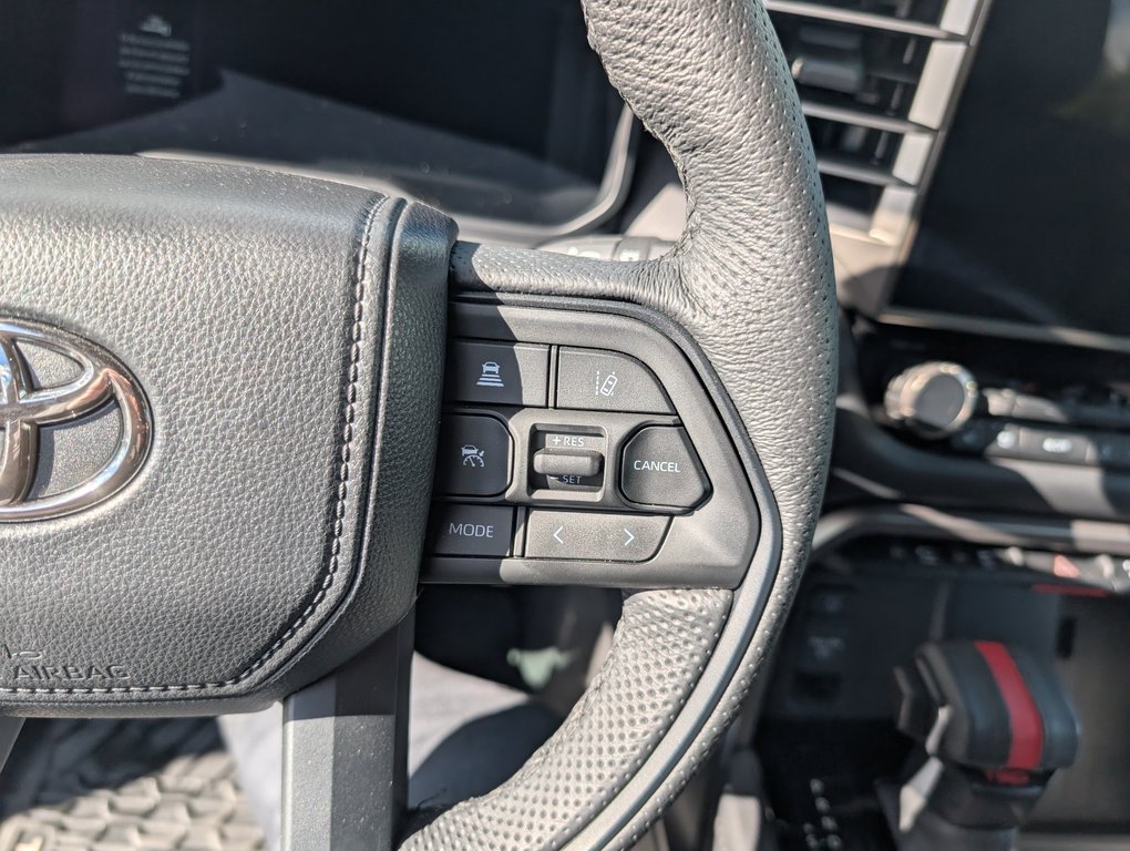 Toyota TUNDRA HYBRID Crewmax Limited 2025 à Magog, Québec - 22 - w1024h768px