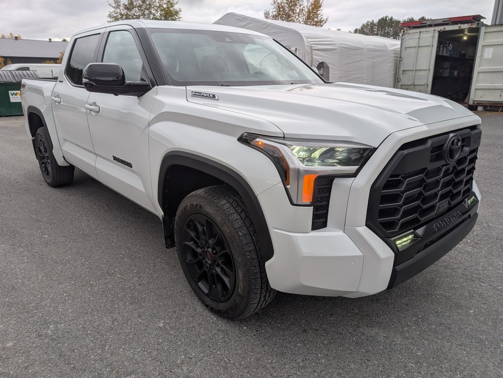 Toyota TUNDRA HYBRID Crewmax Limited 2025 à Magog, Québec - 1 - w1024h768px