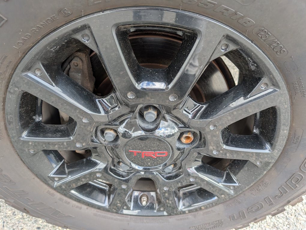 2017 Toyota Tundra *******TRD PRO, 4X4, in Magog, Quebec - 24 - w1024h768px