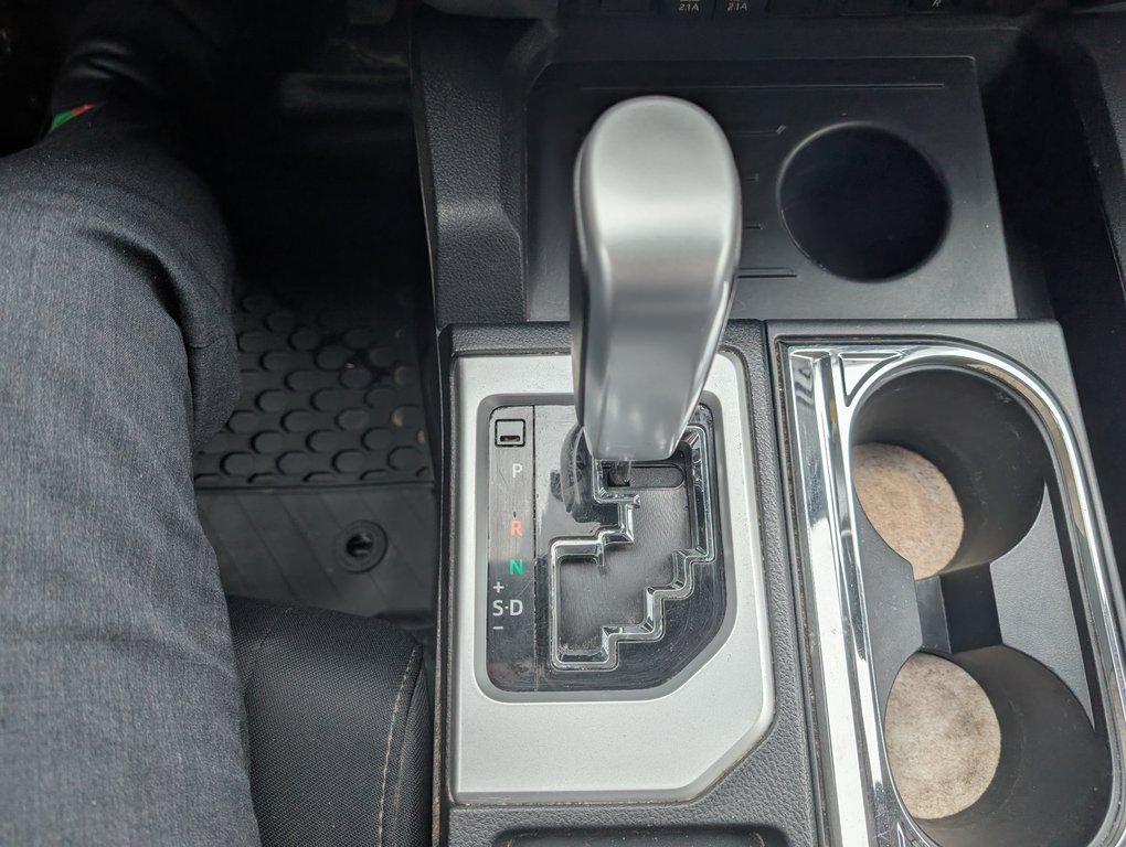 Toyota Tundra SR5 CREWMAX, 2021 à Magog, Québec - 18 - w1024h768px