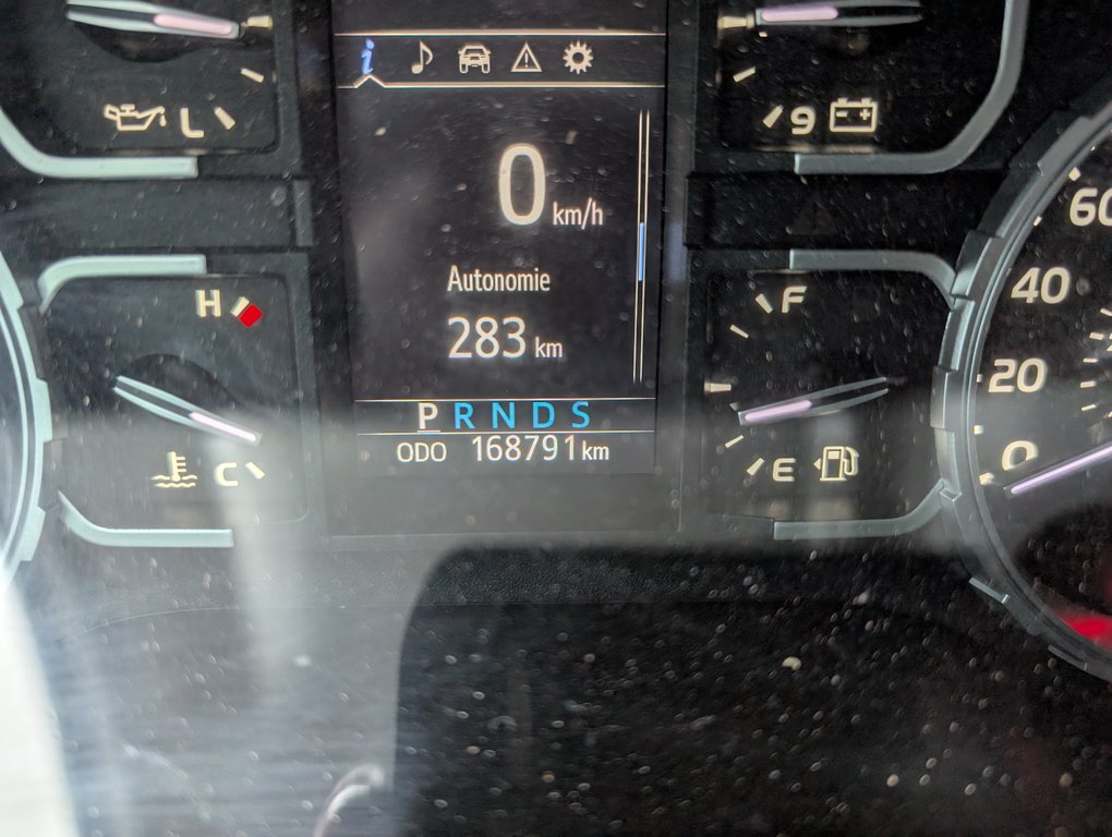 Toyota Tundra SR5 CREWMAX, 2021 à Magog, Québec - 24 - w1024h768px