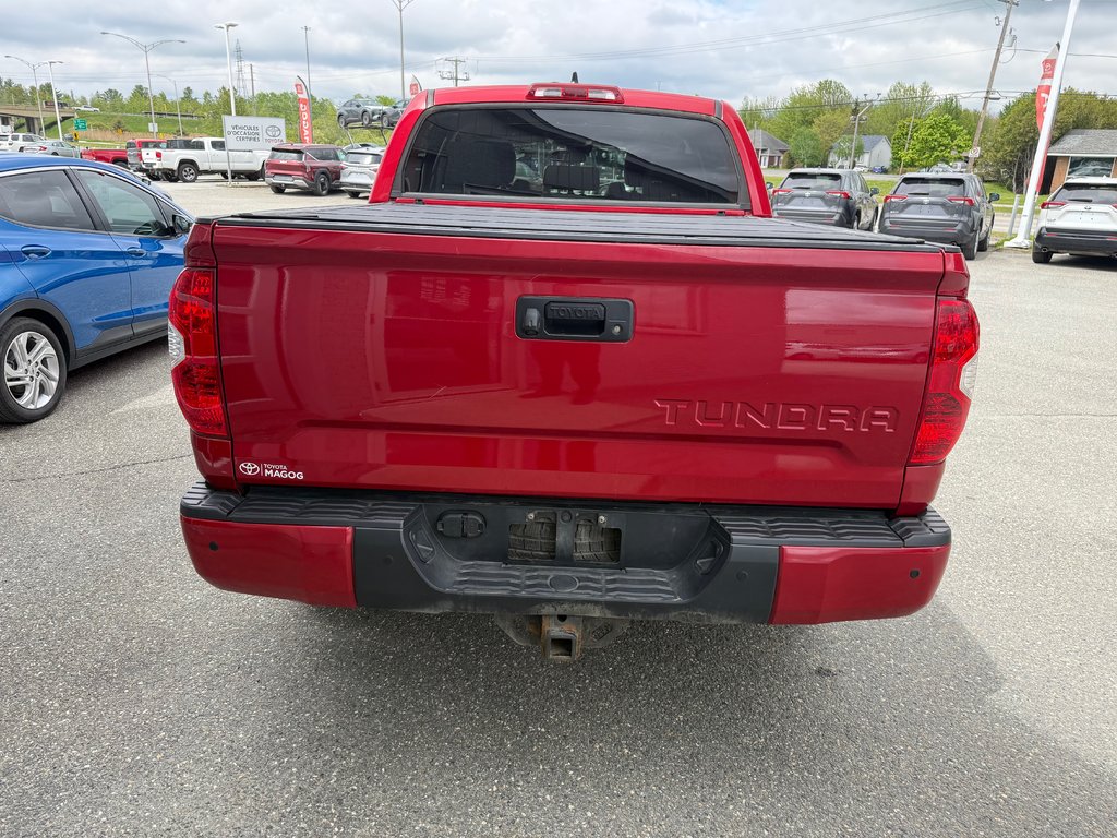 2021 Toyota Tundra SR5 CREWMAX in Magog, Quebec - 3 - w1024h768px