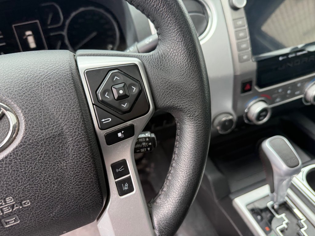 2021 Toyota Tundra SR5 CREWMAX in Magog, Quebec - 15 - w1024h768px