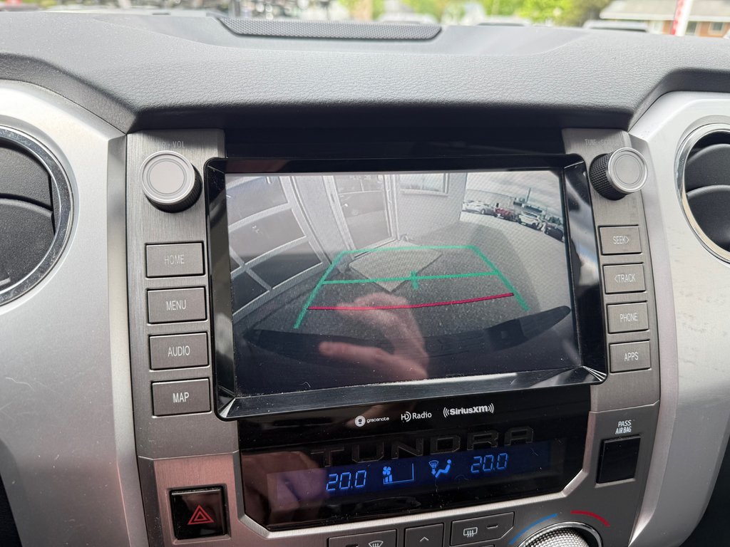 2021 Toyota Tundra SR5 CREWMAX in Magog, Quebec - 17 - w1024h768px