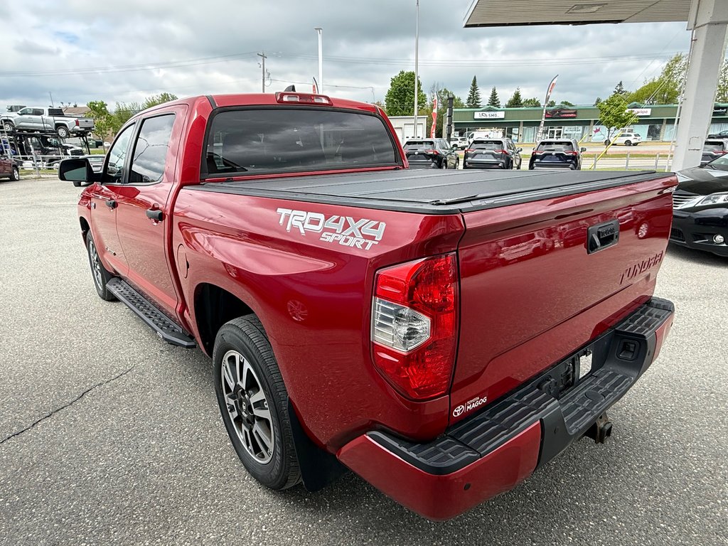 2021 Toyota Tundra SR5 CREWMAX in Magog, Quebec - 4 - w1024h768px
