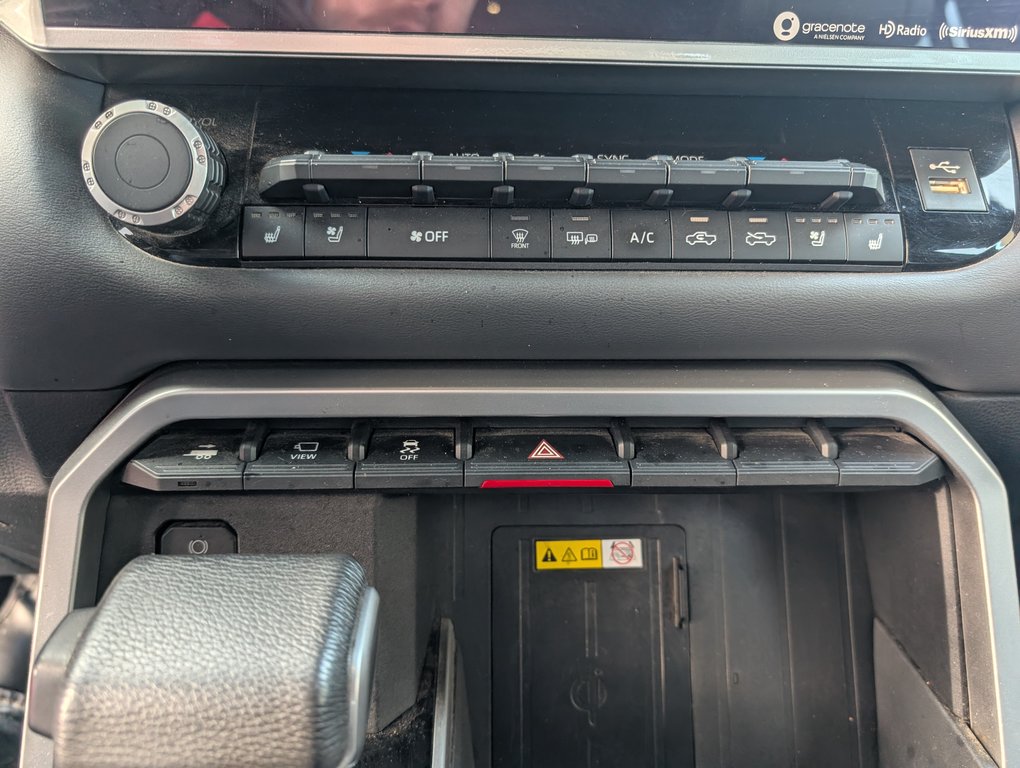 Toyota Tundra CREW MAX PLATINUM, 4X4 2022 à Magog, Québec - 21 - w1024h768px