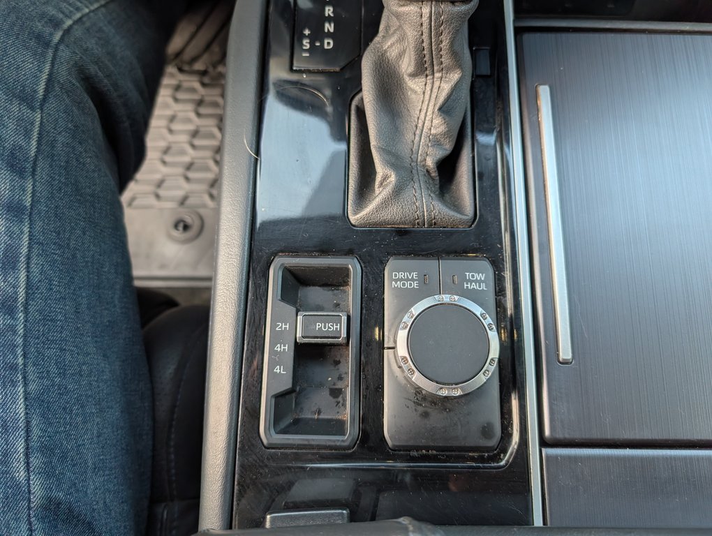 Toyota Tundra CREW MAX PLATINUM, 4X4 2022 à Magog, Québec - 19 - w1024h768px