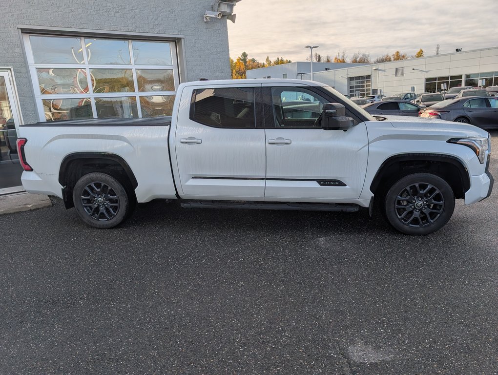 Toyota Tundra CREW MAX PLATINUM, 4X4 2022 à Magog, Québec - 3 - w1024h768px