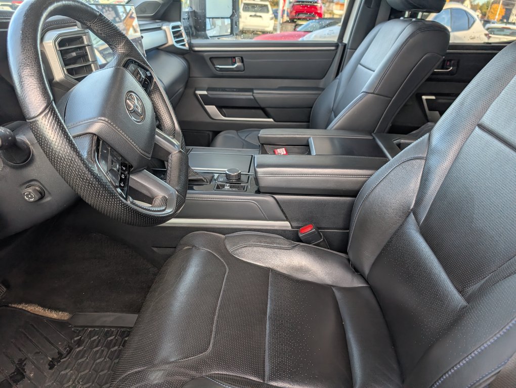 Toyota Tundra CREW MAX PLATINUM, 4X4 2022 à Magog, Québec - 13 - w1024h768px