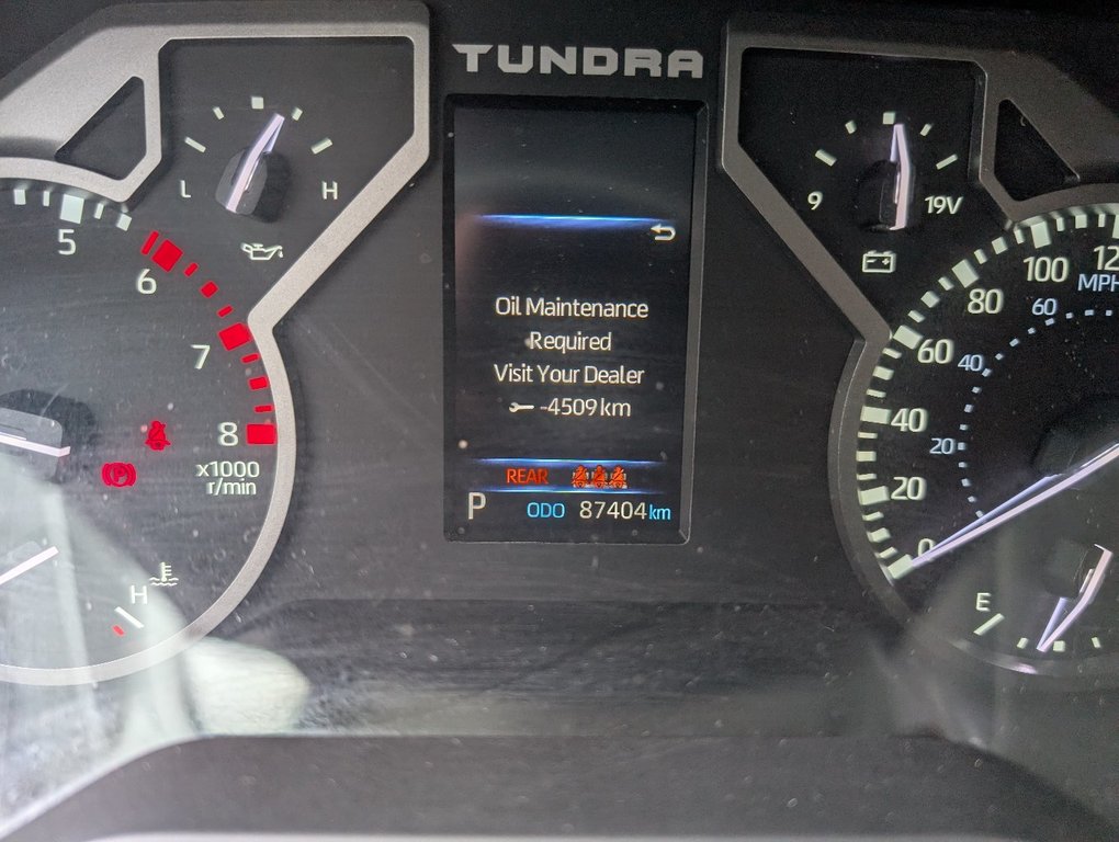 2023 Toyota Tundra SR5 4X4 CREWMAX, GARANTIE JUSQU EN 2027 in Magog, Quebec - 23 - w1024h768px