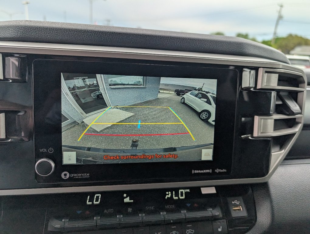 2023 Toyota Tundra SR5 4X4 CREWMAX, GARANTIE JUSQU EN 2027 in Magog, Quebec - 22 - w1024h768px