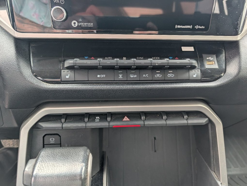 2023 Toyota Tundra SR5 4X4 CREWMAX, GARANTIE JUSQU EN 2027 in Magog, Quebec - 19 - w1024h768px