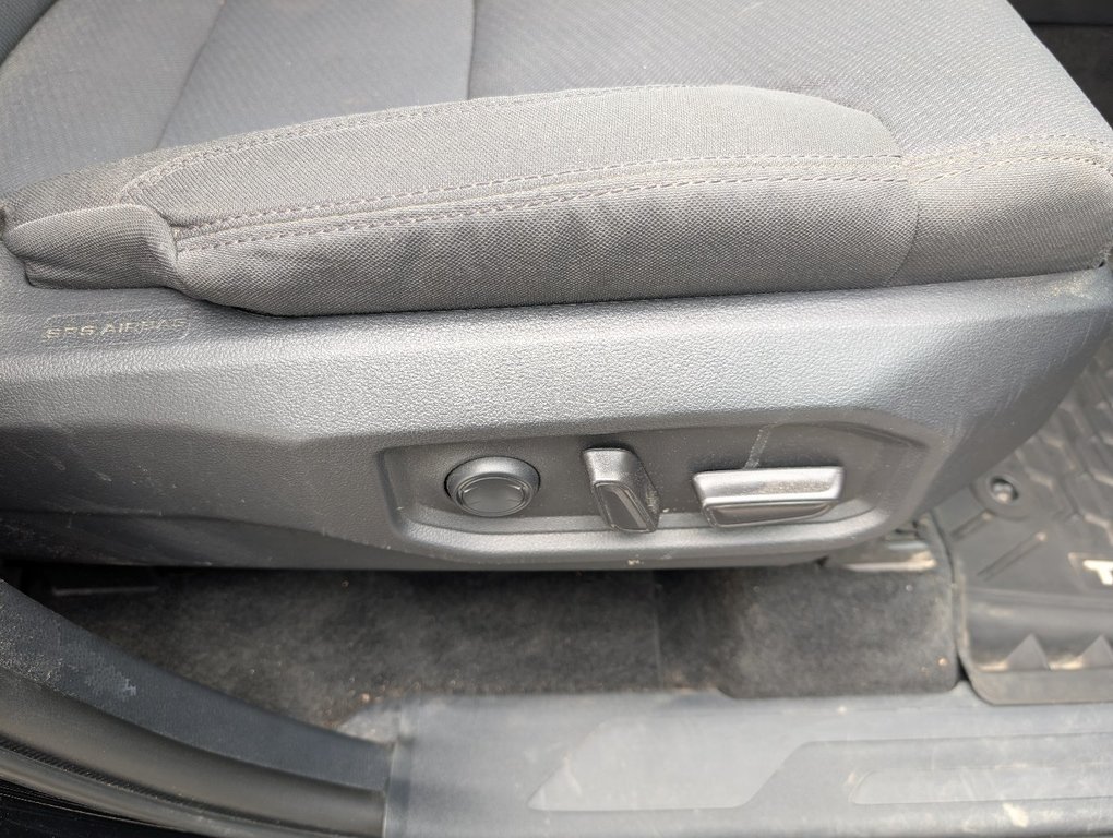 2023 Toyota Tundra SR5 4X4 CREWMAX, GARANTIE JUSQU EN 2027 in Magog, Quebec - 11 - w1024h768px