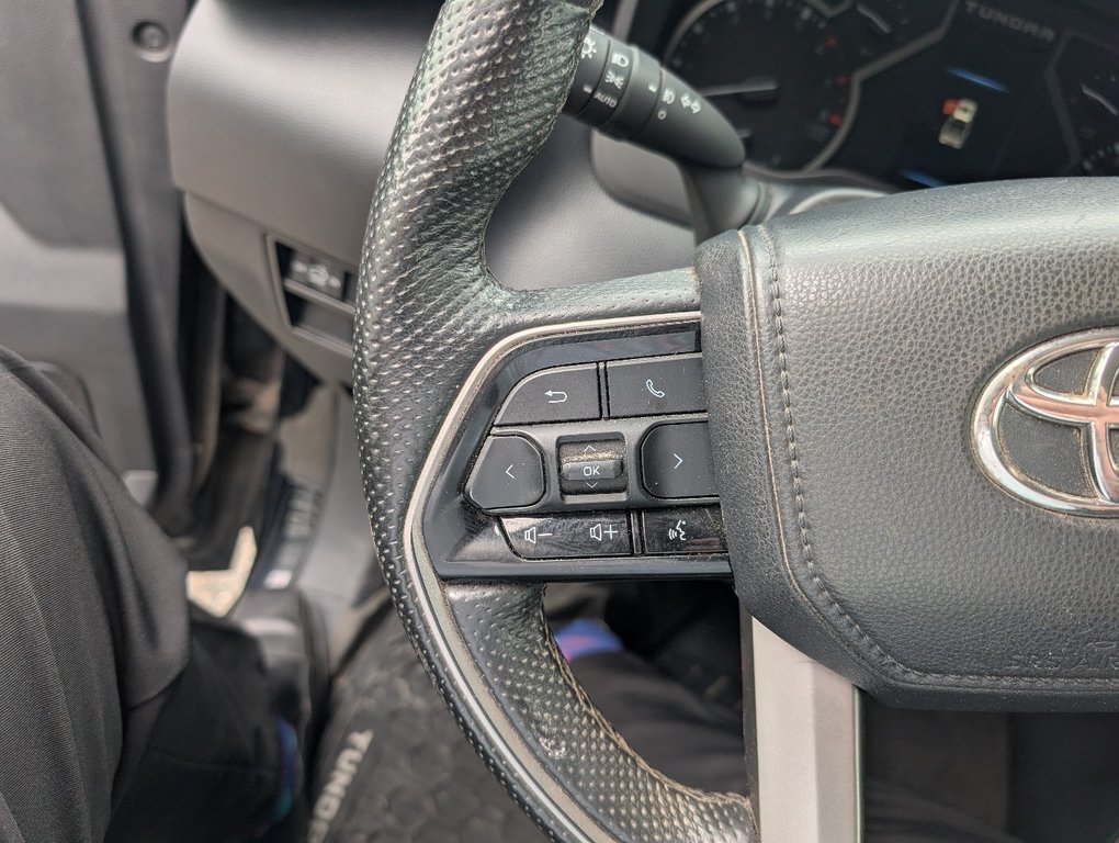 2023 Toyota Tundra SR5 4X4 CREWMAX, GARANTIE JUSQU EN 2027 in Magog, Quebec - 20 - w1024h768px