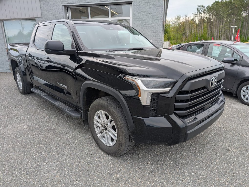 2023 Toyota Tundra SR5 4X4 CREWMAX, GARANTIE JUSQU EN 2027 in Magog, Quebec - 1 - w1024h768px