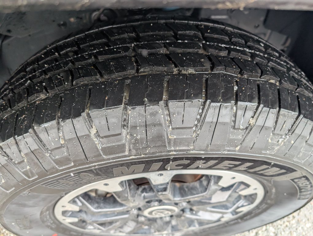 Toyota Tundra TRD OFF ROAD, 4X4, 2024 à Magog, Québec - 22 - w1024h768px