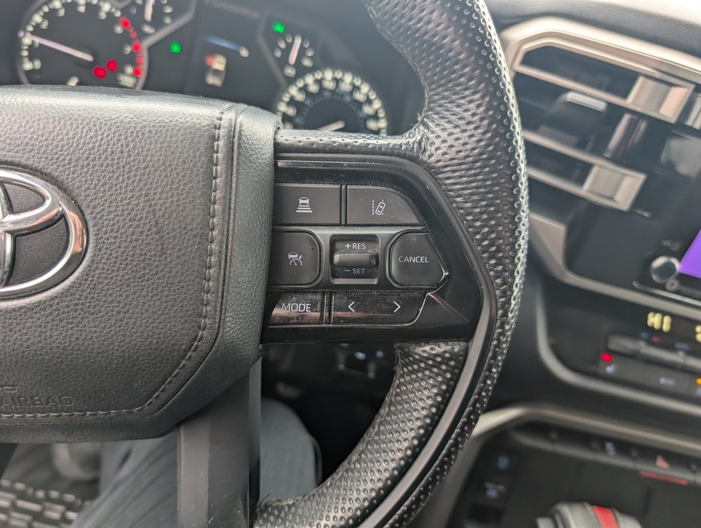 Toyota Tundra TRD OFF ROAD, 4X4, 2024 à Magog, Québec - 18 - w1024h768px