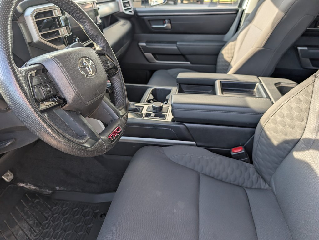 Toyota Tundra TRD SPORT CREWMAX, GARANTIE JUSQU EN 2028, 2024 à Magog, Québec - 14 - w1024h768px