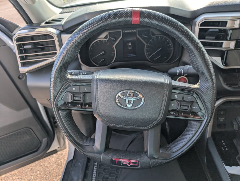 Toyota Tundra TRD SPORT CREWMAX, GARANTIE JUSQU EN 2028, 2024 à Magog, Québec - 18 - w1024h768px