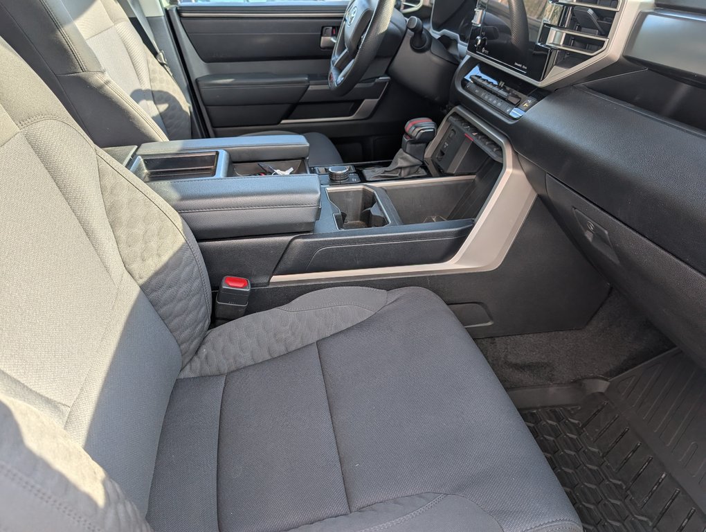 Toyota Tundra TRD SPORT CREWMAX, GARANTIE JUSQU EN 2028, 2024 à Magog, Québec - 10 - w1024h768px