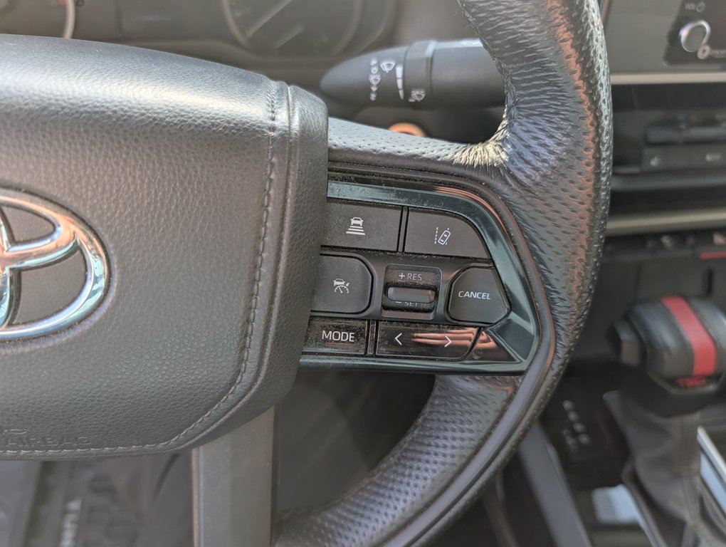 Toyota Tundra TRD SPORT CREWMAX, GARANTIE JUSQU EN 2028, 2024 à Magog, Québec - 23 - w1024h768px