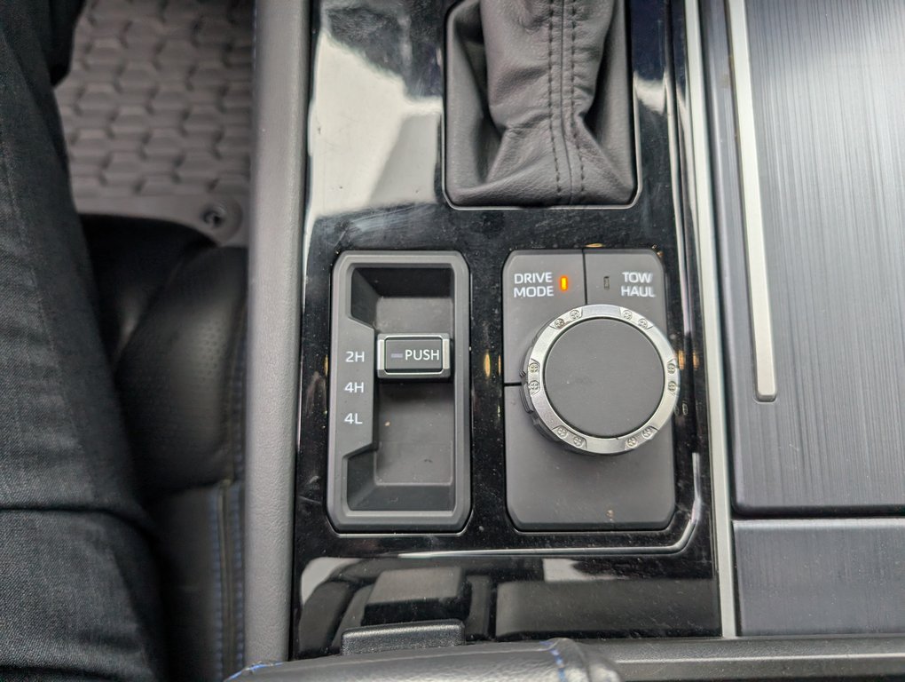 Toyota Tundra Platinum, GARANTIE JUSQU EN 2029 2025 à Magog, Québec - 18 - w1024h768px