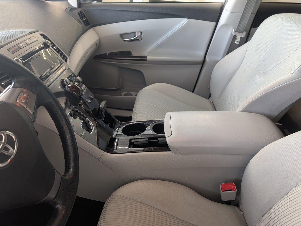 Toyota Venza V6, 2012 à Magog, Québec - 11 - w1024h768px