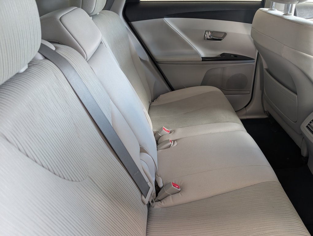 Toyota Venza V6, 2012 à Magog, Québec - 7 - w1024h768px