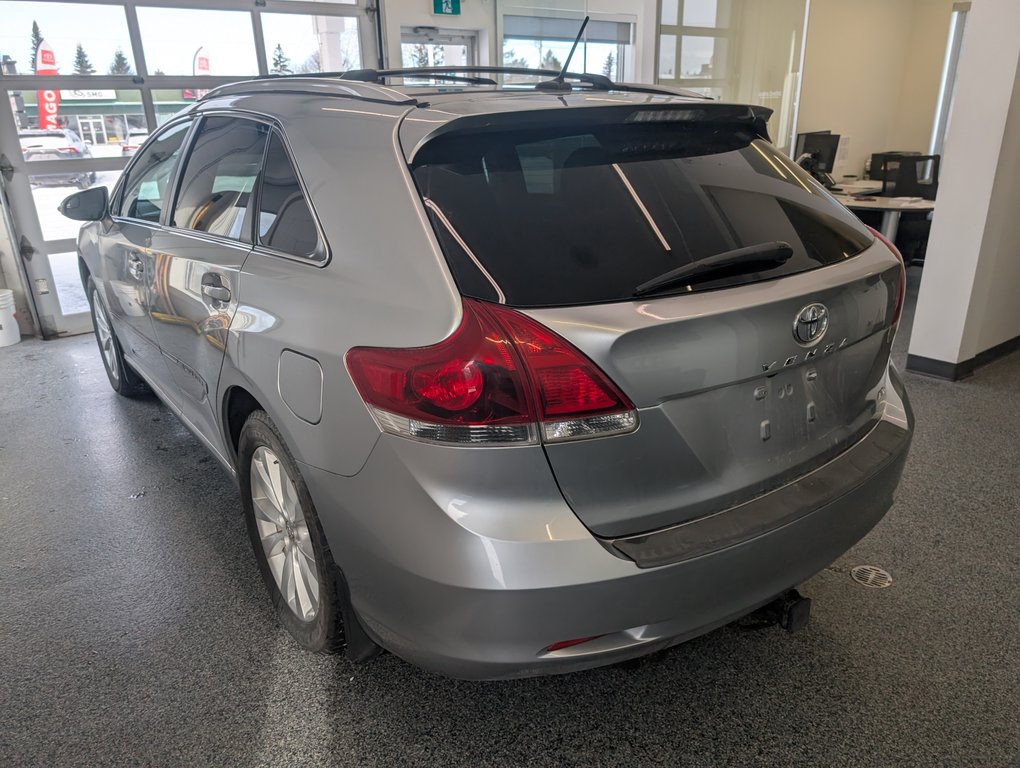 Toyota Venza LE AWD, V6, 2016 à Magog, Québec - 4 - w1024h768px