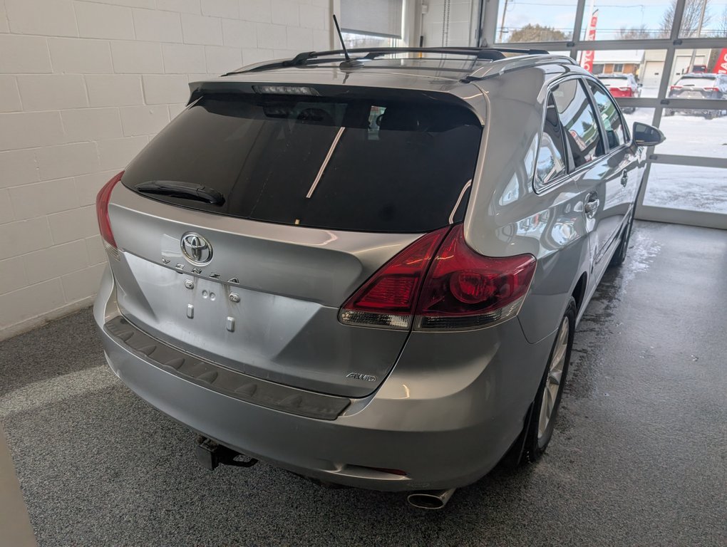 Toyota Venza LE AWD, V6, 2016 à Magog, Québec - 3 - w1024h768px